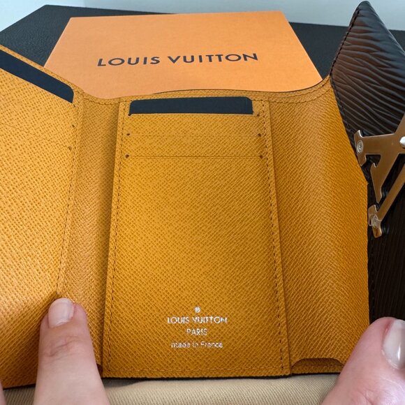 Louis Vuitton Epi Leather Grenelle Wallet - Picture 5 of 10